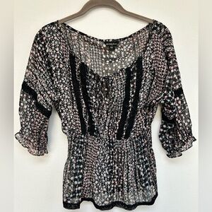 Guess black and blue pink floral 3/4 sleeve top S​​